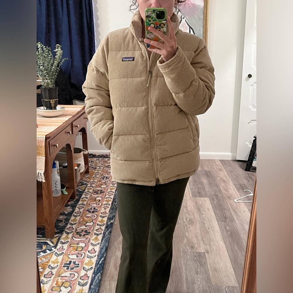 NWT Patagonia Women’s Small Cord Fjord Down Coat